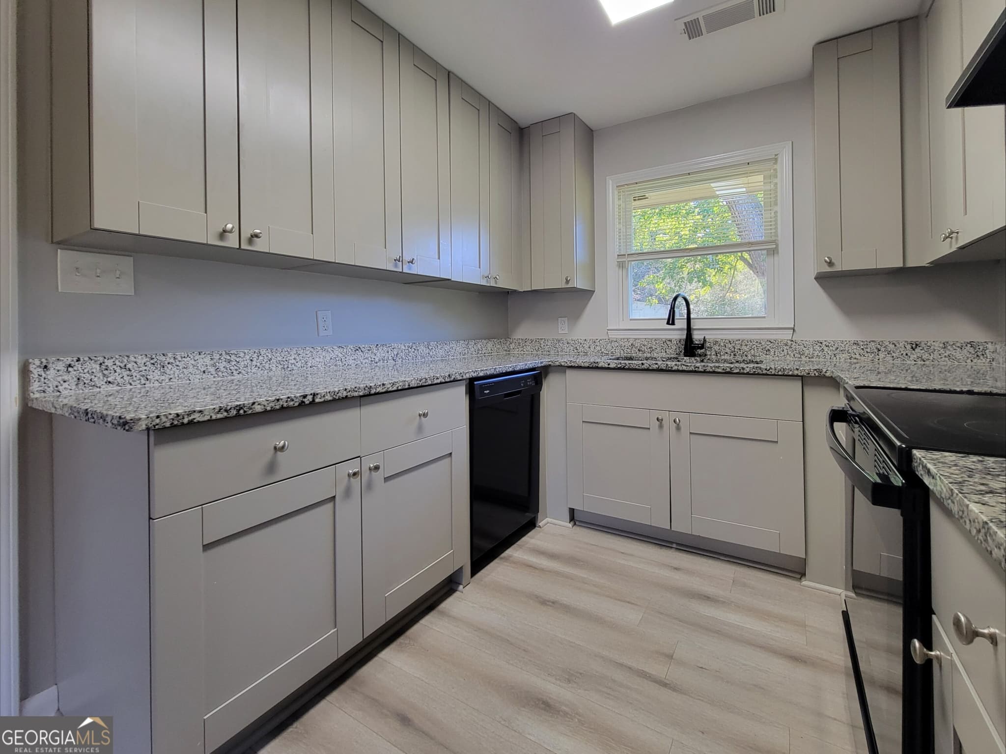 3 bedroom, 2 bathroom, 1,380 sq ft single family residence for rent at 426 Northcrest Drive, Winder, GA 30680 for $1,775 a month — photo 5
