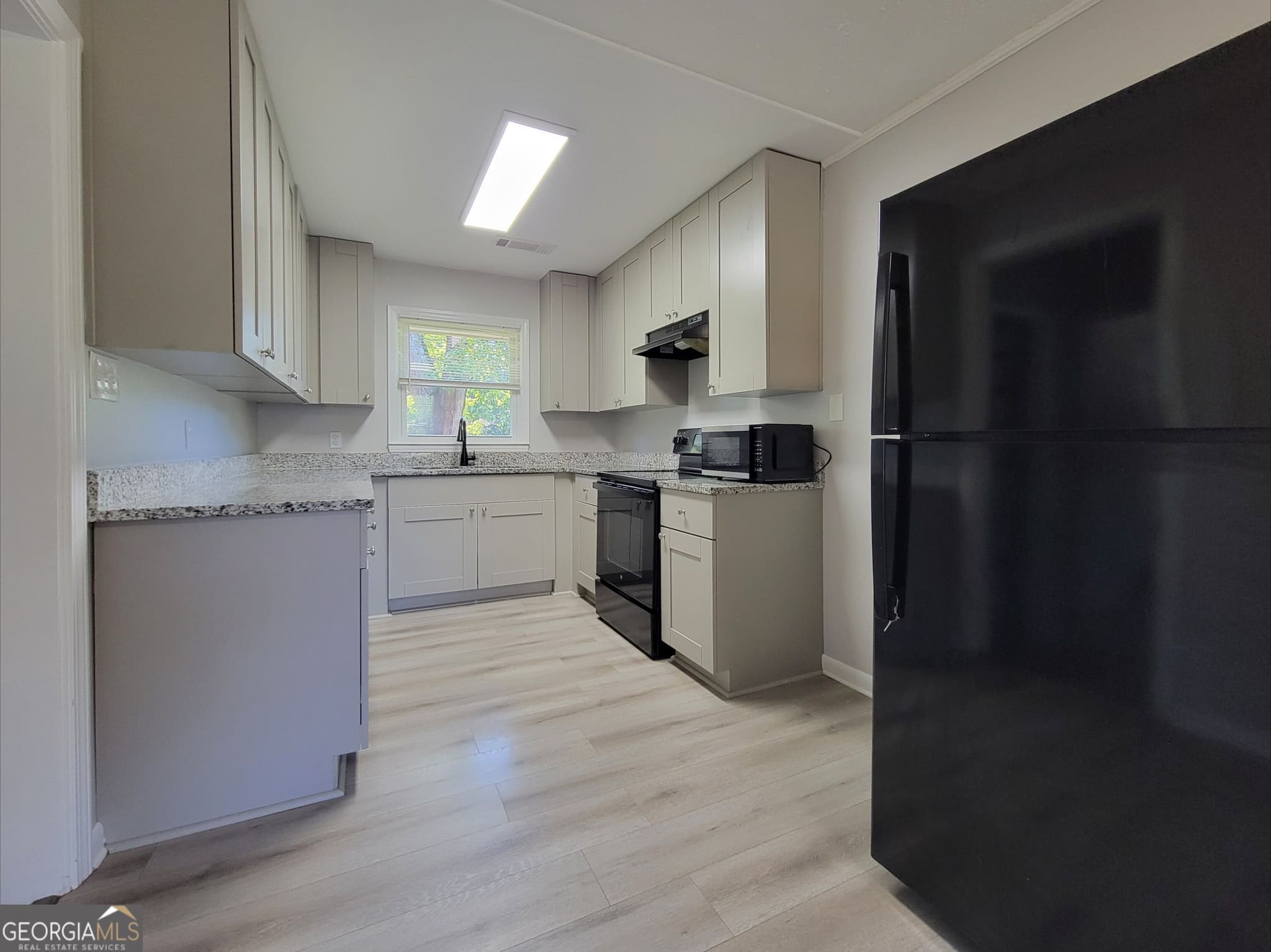 3 bedroom, 2 bathroom, 1,380 sq ft single family residence for rent at 426 Northcrest Drive, Winder, GA 30680 for $1,775 a month — photo 4