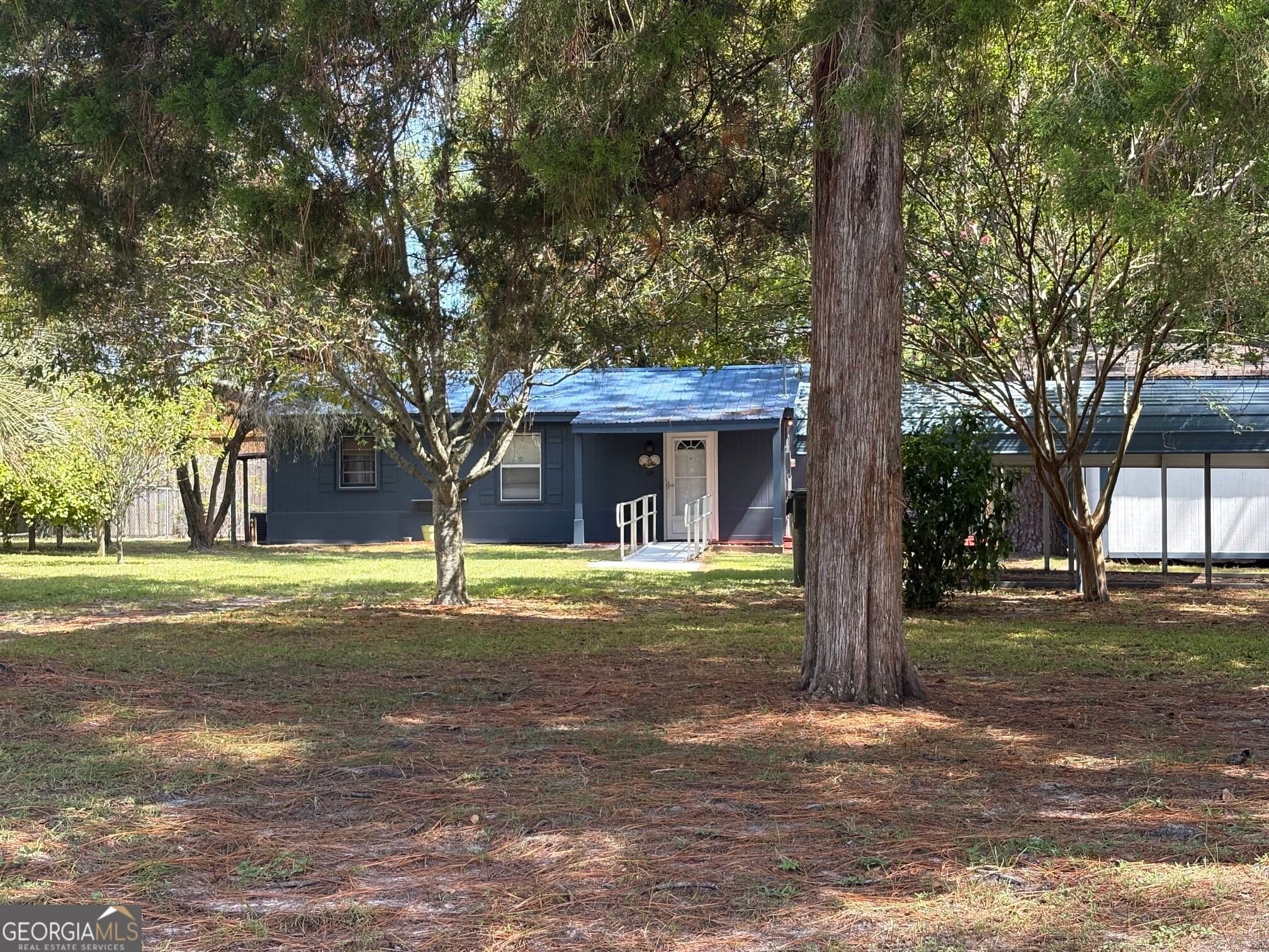1 bedroom, 1 bathroom, 704 sq ft single family residence for sale at 704 Bay Street, Waycross, GA 31501 — photo 3