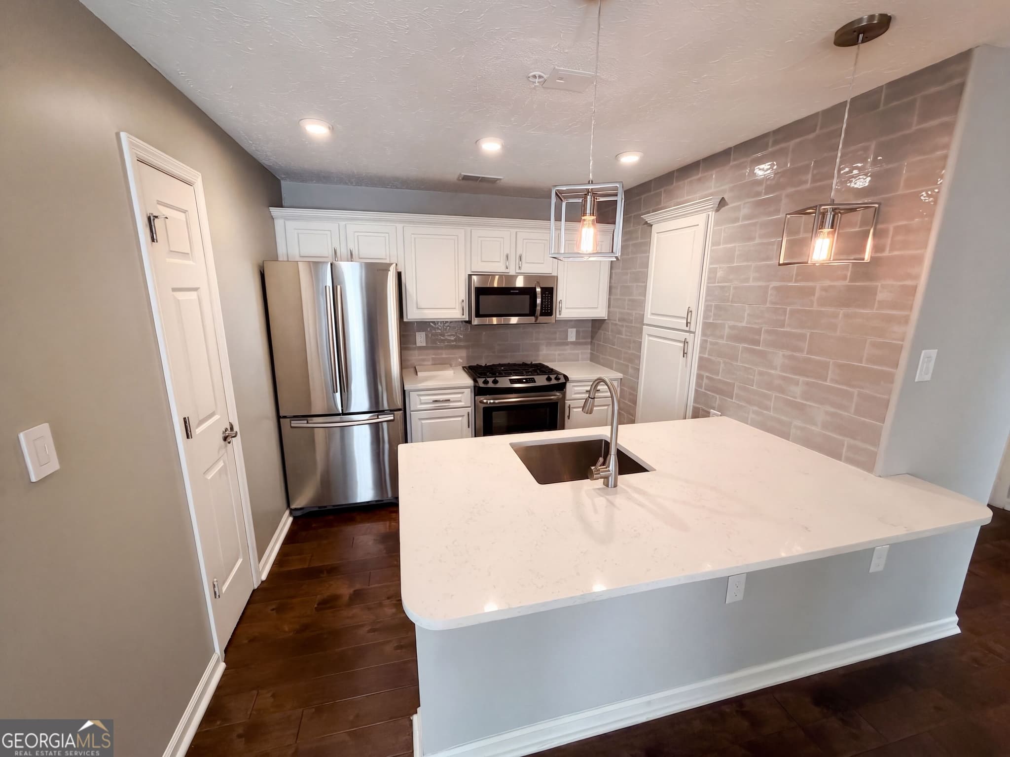 2 bedroom, 2 bathroom, 1,017 sq ft condominium for sale at 2090 River Heights Walk, Marietta, GA 30067 — photo 10