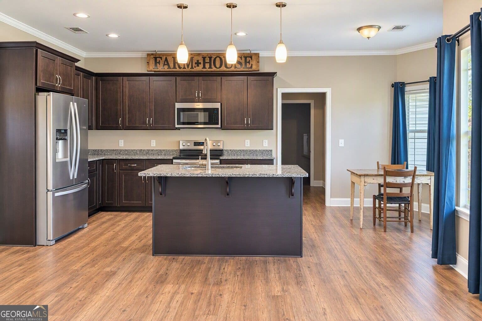 3 bedroom, 2 bathroom, 2,023 sq ft single family residence for sale at 331 Burnt Hickory Lane, Calhoun, GA 30701 — photo 6