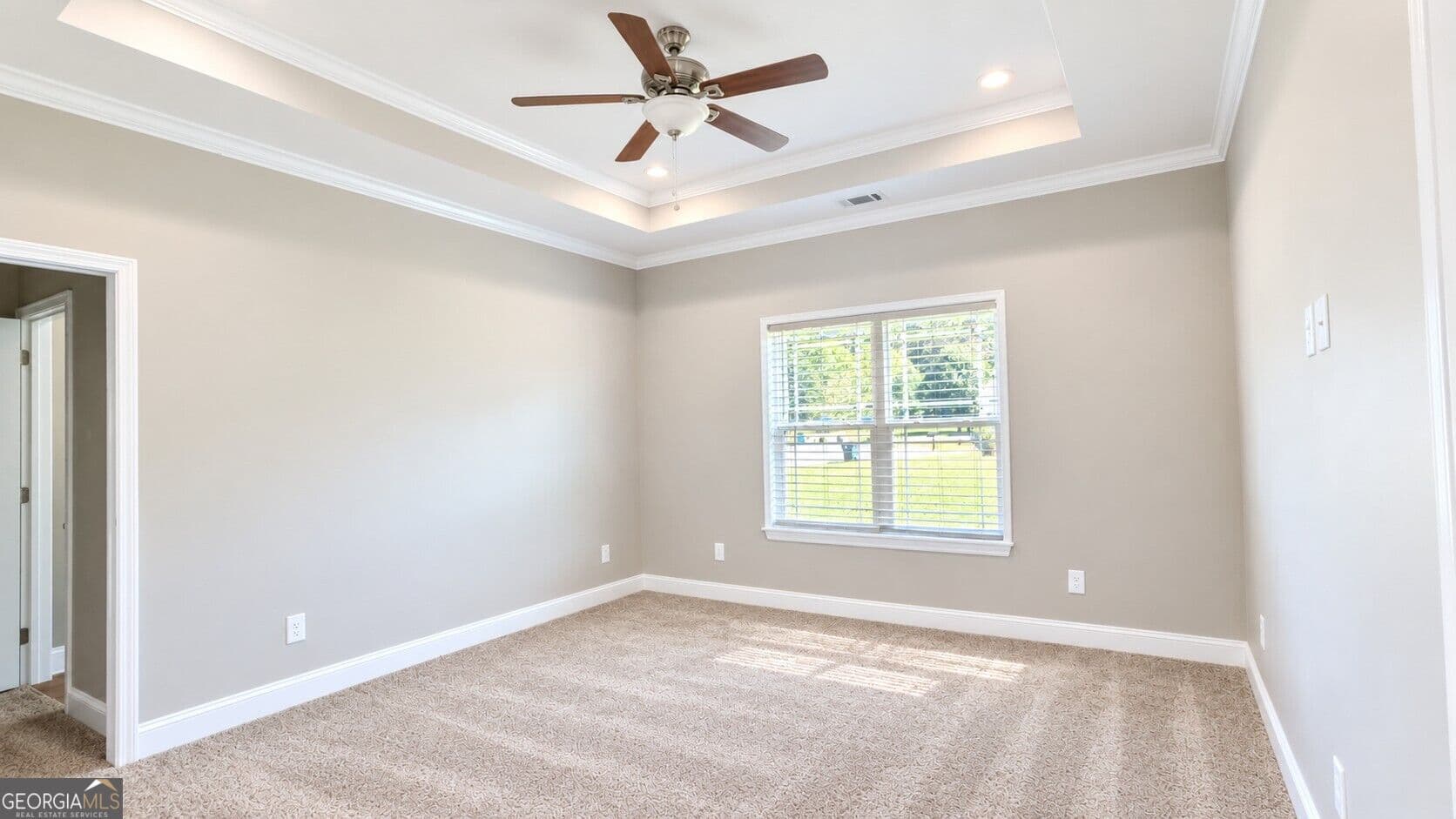 3 bedroom, 2 bathroom, 2,023 sq ft single family residence for sale at 331 Burnt Hickory Lane, Calhoun, GA 30701 — photo 8