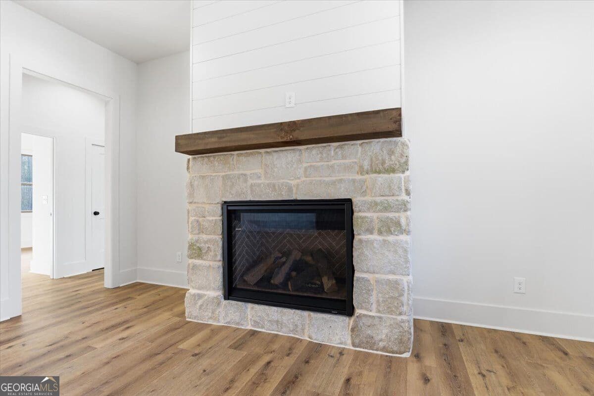 3 bedroom, 2.5 bathroom, 2,559 sq ft single family residence for sale at 115 Oak Hill Circle, Eatonton, GA 31024 — photo 8
