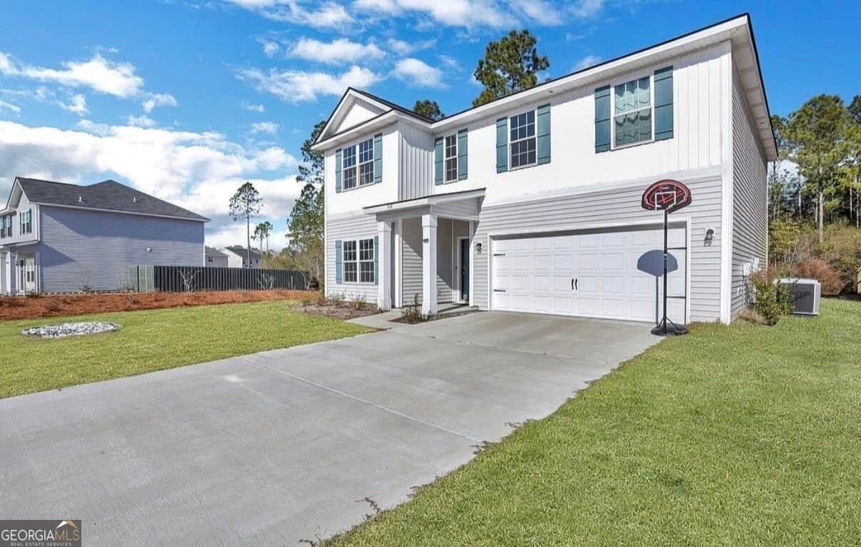 6 bedroom, 3 bathroom, 2,415 sq ft single family residence for sale at 538 Brightleaf Circle, Hinesville, GA 31313 — photo 2