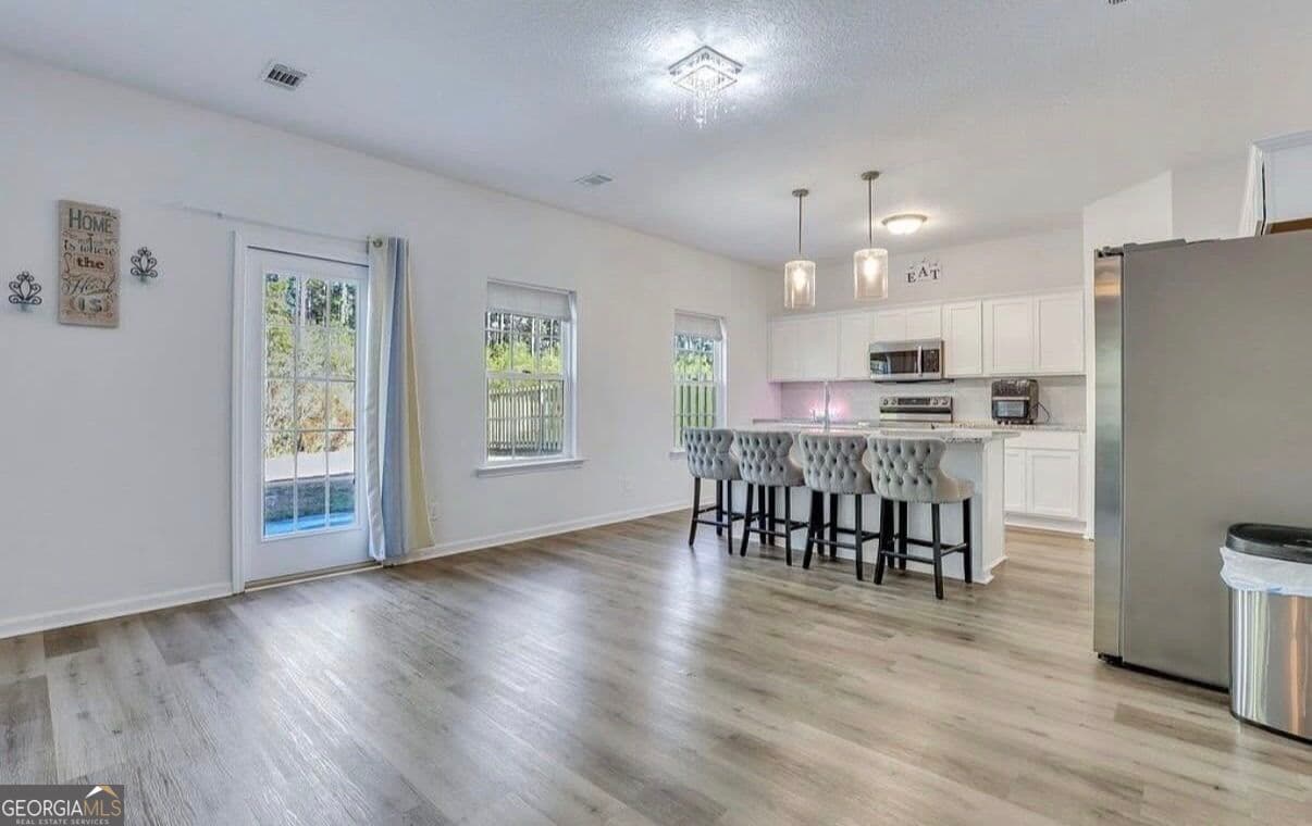 6 bedroom, 3 bathroom, 2,415 sq ft single family residence for sale at 538 Brightleaf Circle, Hinesville, GA 31313 — photo 7
