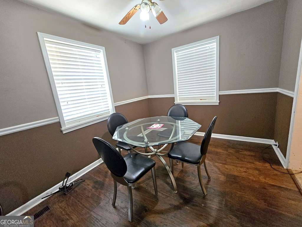 4 bedroom, 3 bathroom, 1,801 sq ft single family residence for sale at 601 Azalea Circle, Valdosta, GA 31602 — photo 7