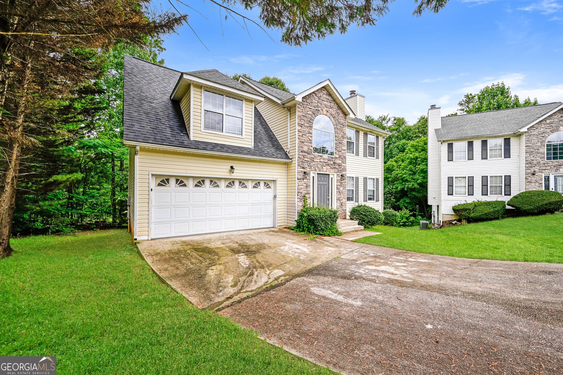 3 bedroom, 2.5 bathroom, 2,090 sq ft single family residence for sale at 3580 Cherry Bloom Way, Decatur, GA 30034 — photo 2