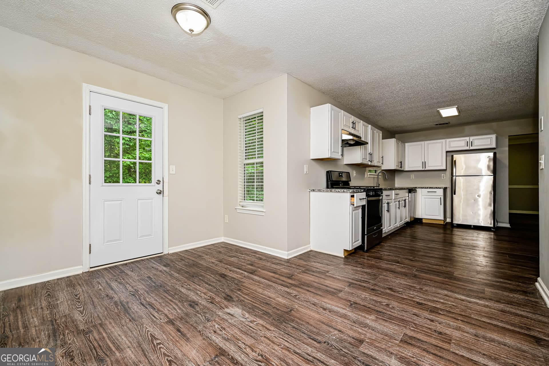 3 bedroom, 2.5 bathroom, 2,090 sq ft single family residence for sale at 3580 Cherry Bloom Way, Decatur, GA 30034 — photo 6