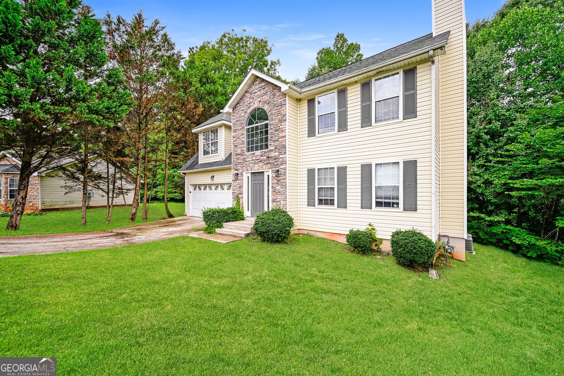 3 bedroom, 2.5 bathroom, 2,090 sq ft single family residence for sale at 3580 Cherry Bloom Way, Decatur, GA 30034 — photo 3