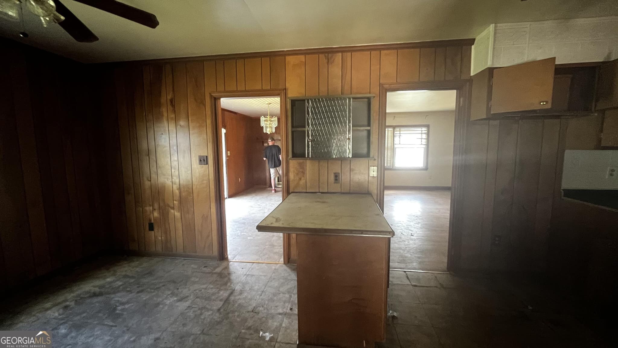 3 bedroom, 2 bathroom, 1,636 sq ft single family residence for sale at 133 Thornton Drive, Albany, GA 31705 — photo 3