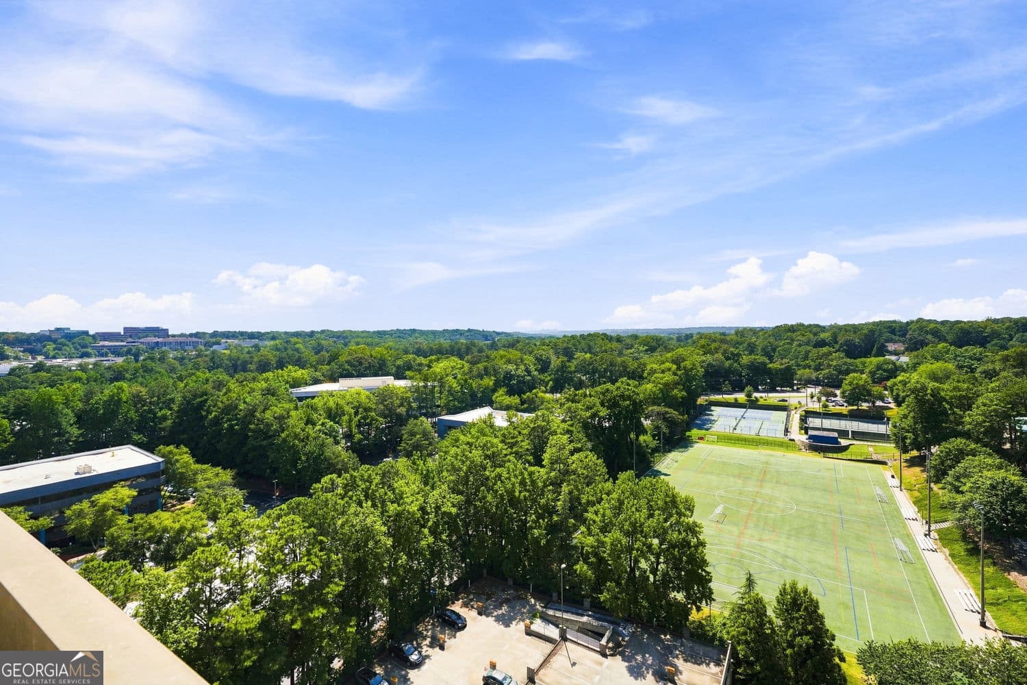 1 bedroom, 1 bathroom, 769 sq ft condominium for sale at 795 Hammond Drive 1708, Sandy Springs, GA 30328 — photo 2