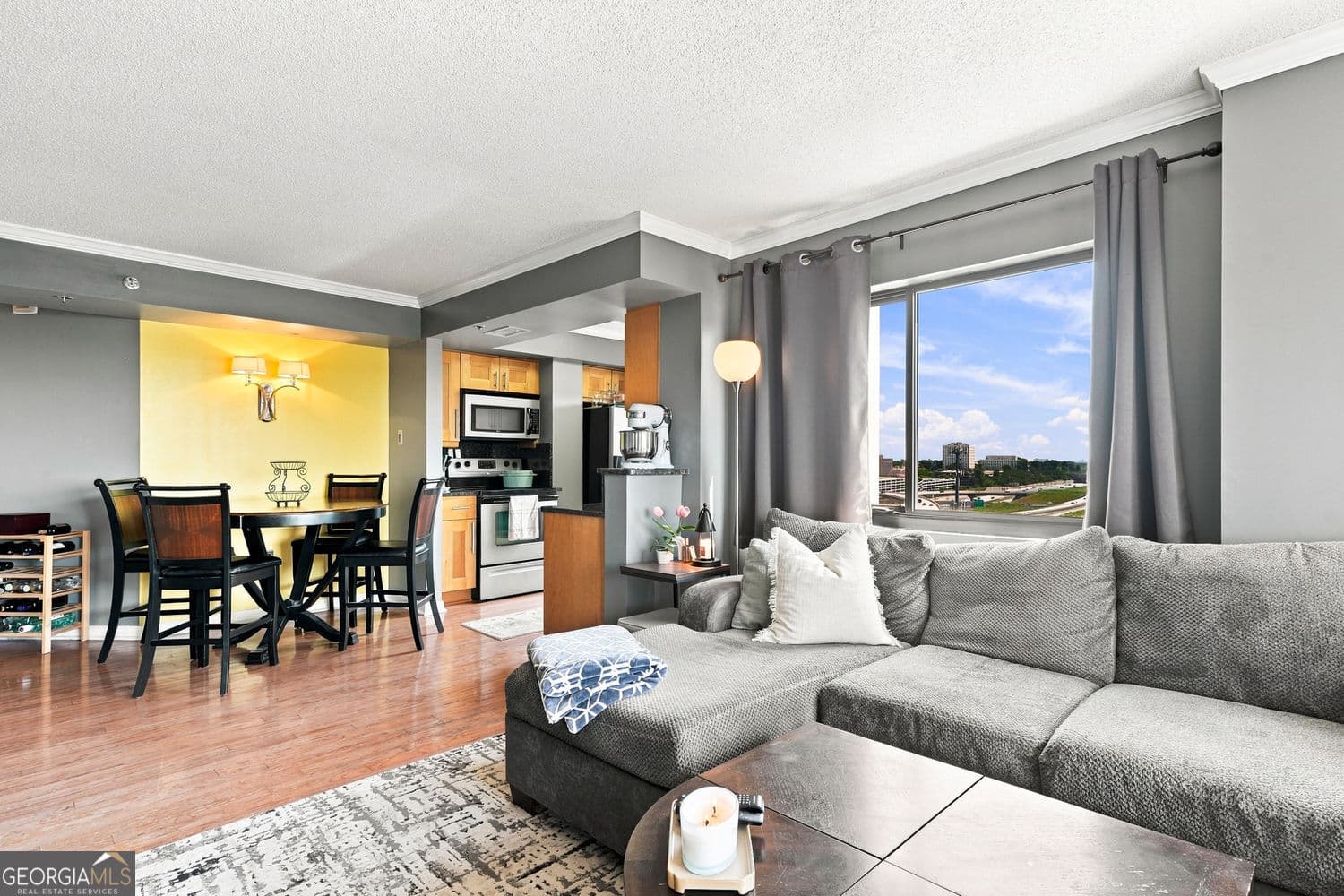 1 bedroom, 1 bathroom, 769 sq ft condominium for sale at 795 Hammond Drive 1708, Sandy Springs, GA 30328 — photo 3