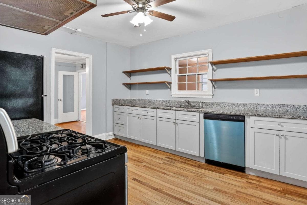 4 bedroom, 2 bathroom, 2,851 sq ft single family residence for rent at 2728 Winburn Terrace, Atlanta, GA 30344 for $1,950 a month — photo 7