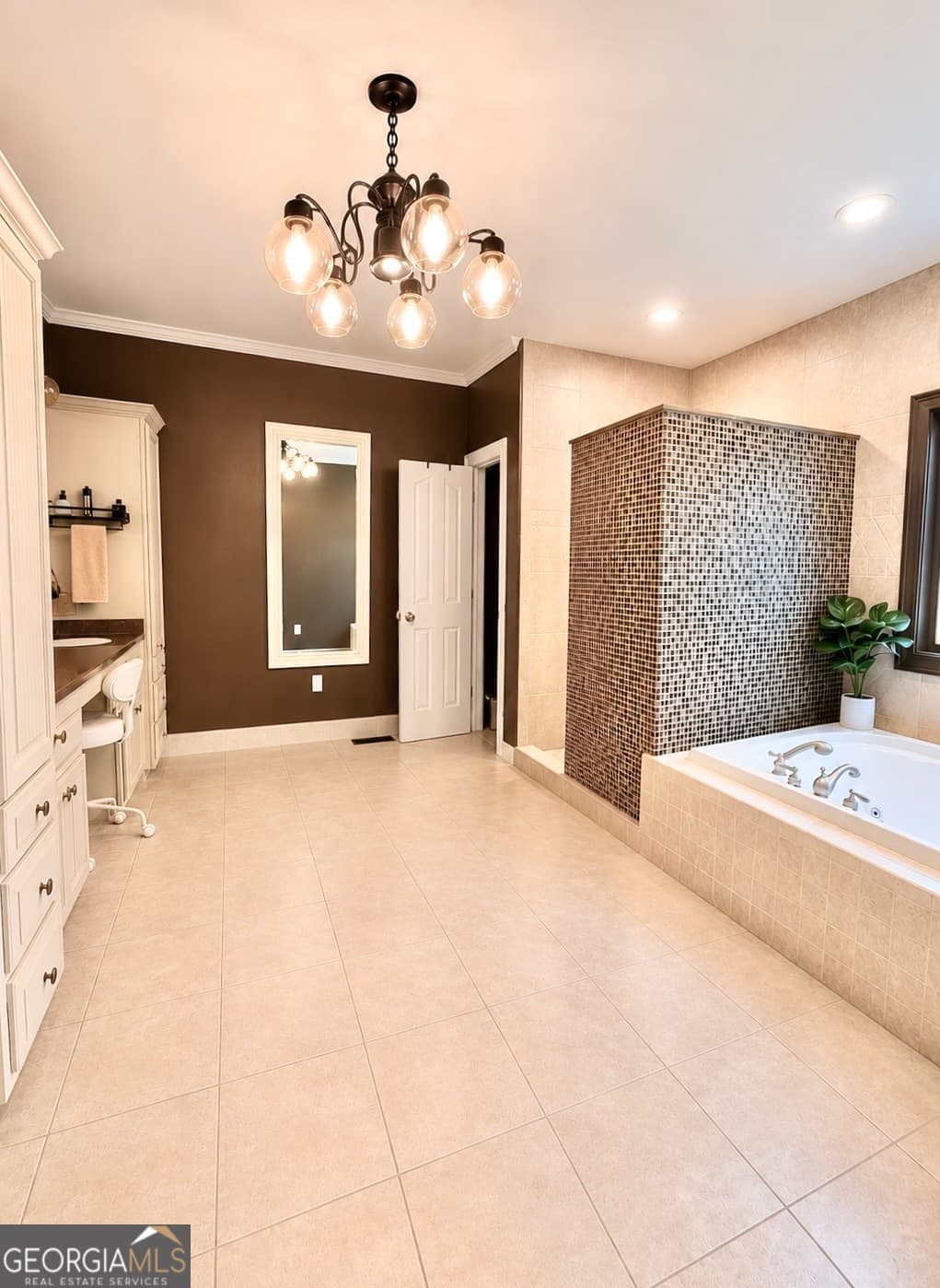 5 bedroom, 2.5 bathroom, 4,963 sq ft single family residence for sale at 117 Edgewood Road, Vidalia, GA 30474 — photo 9