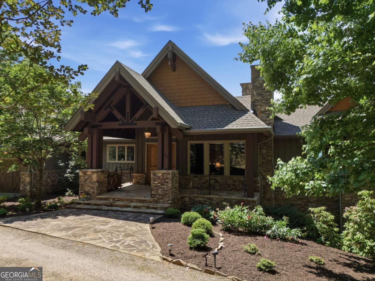 3 bedroom, 4.5 bathroom single family residence sold at 44 Eagles View Way, Hayesville, NC 28904