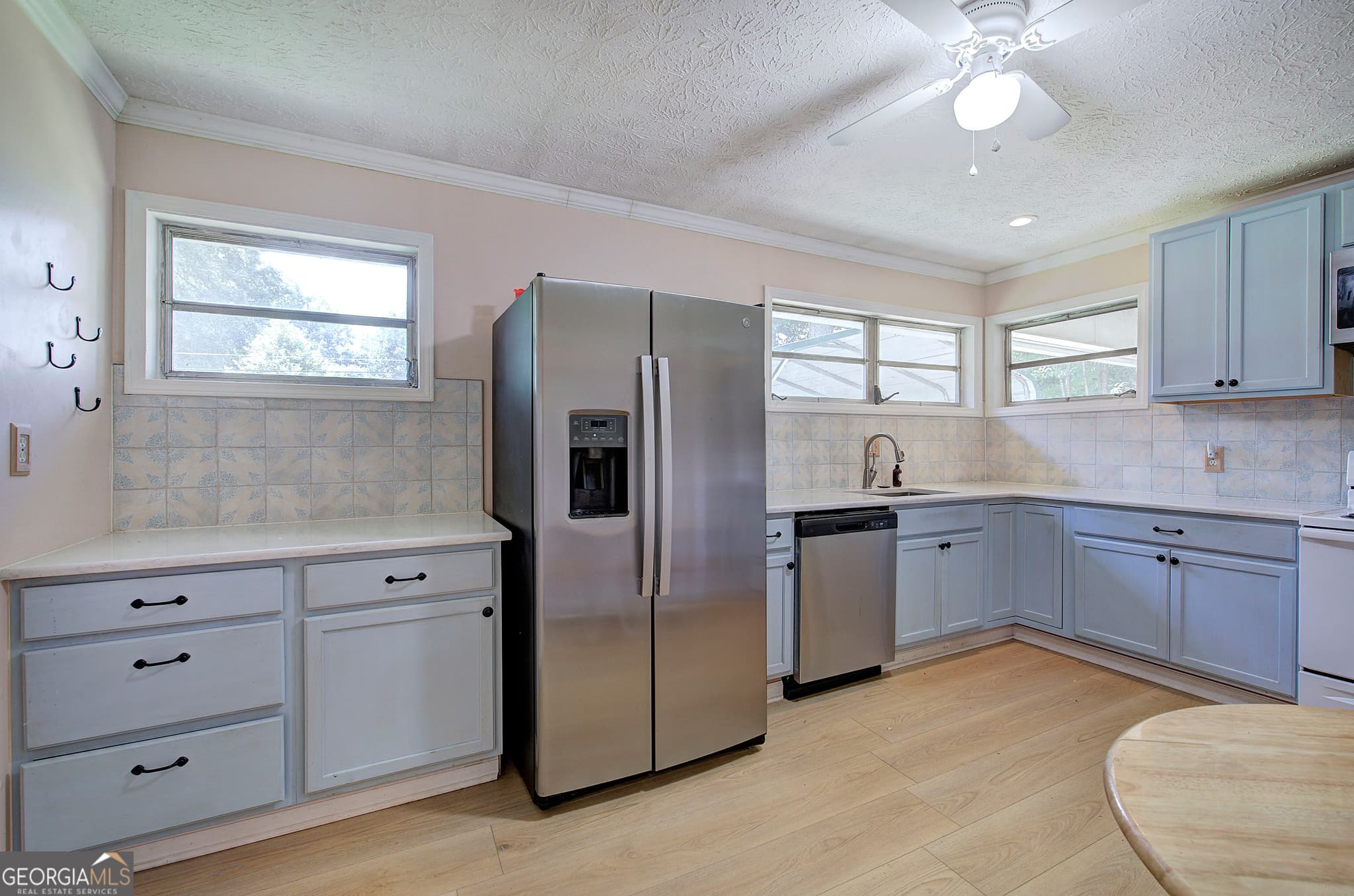 2 bedroom, 1 bathroom, 1,203 sq ft single family residence for sale at 113 Burton Drive, Calhoun, GA 30701 — photo 7