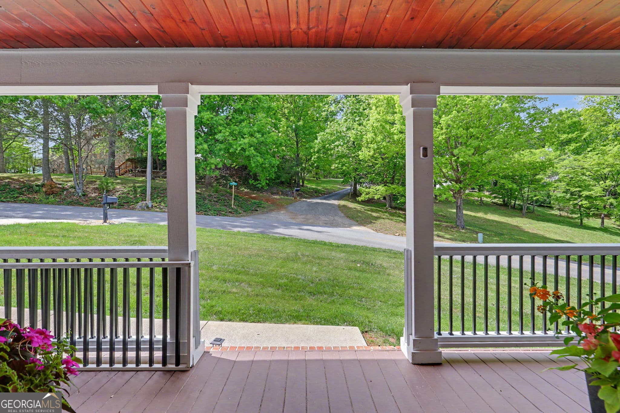 4 bedroom, 3.5 bathroom single family residence for sale at 520 Long View Drive, Hiawassee, GA 30546 — photo 9