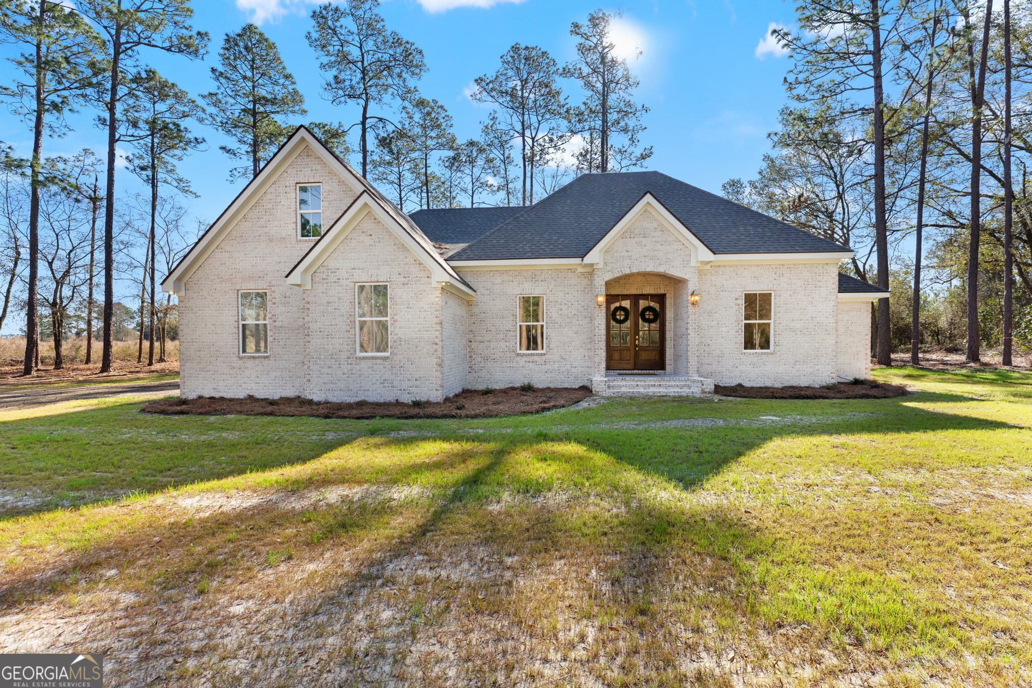 4 bedroom, 2 bathroom, 2,696 sq ft single family residence sold at 6254 Bluebird Drive, Blackshear, GA 31516