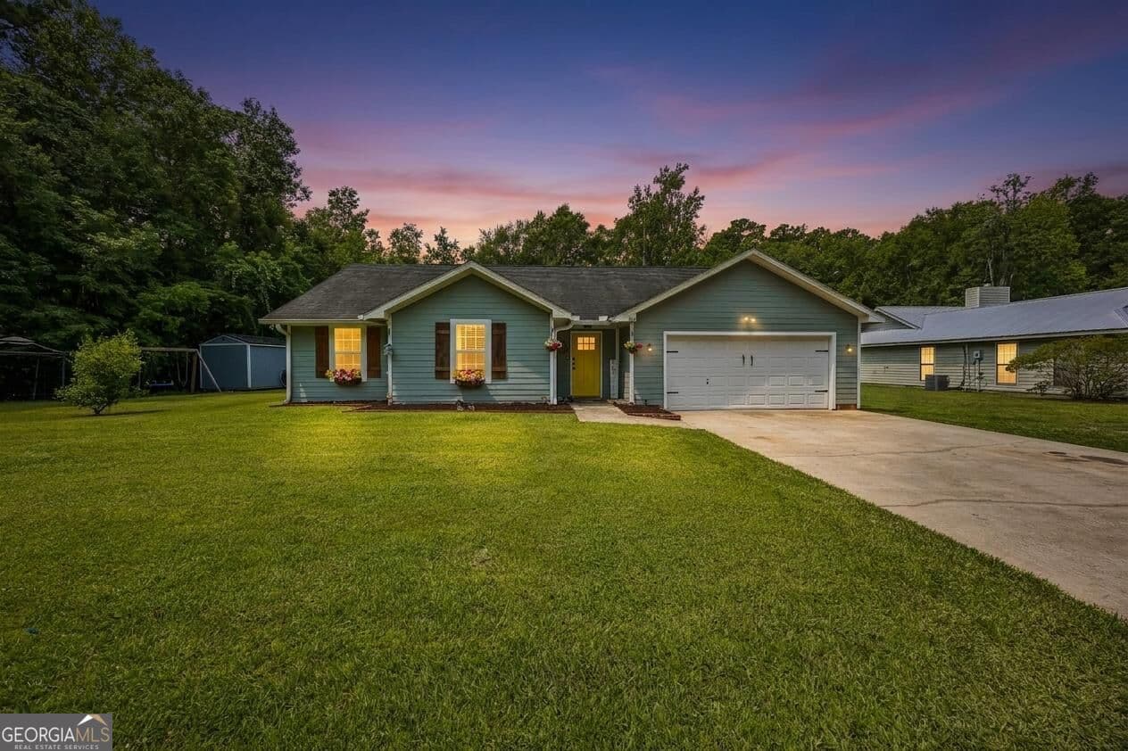 4 bedroom, 3 bathroom, 1,832 sq ft single family residence for sale at 189 Deerfield Circle, Kingsland, GA 31548 — photo 2