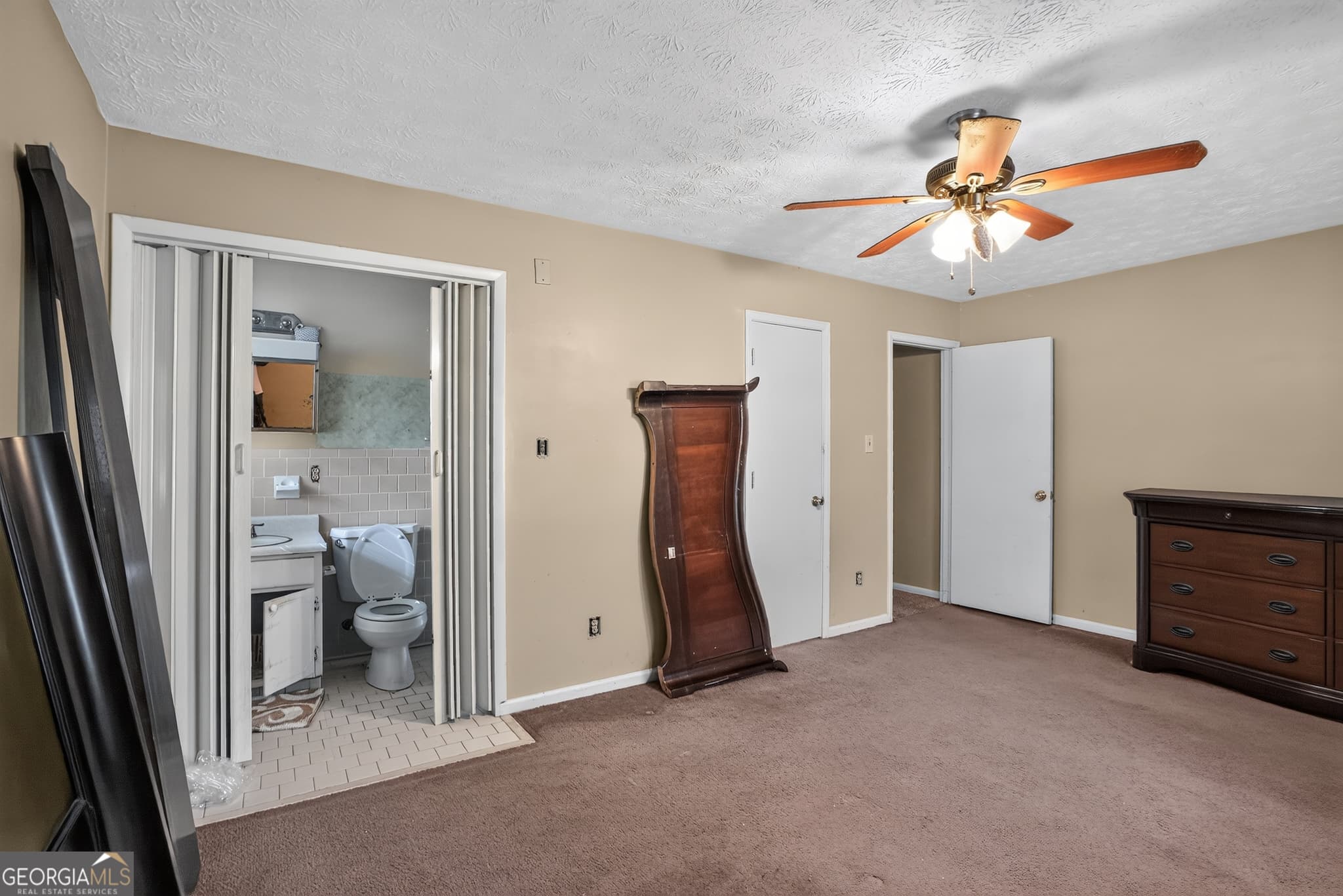 4 bedroom, 2 bathroom, 1,679 sq ft single family residence for sale at 2336 Carnes Road, Jonesboro, GA 30236 — photo 5