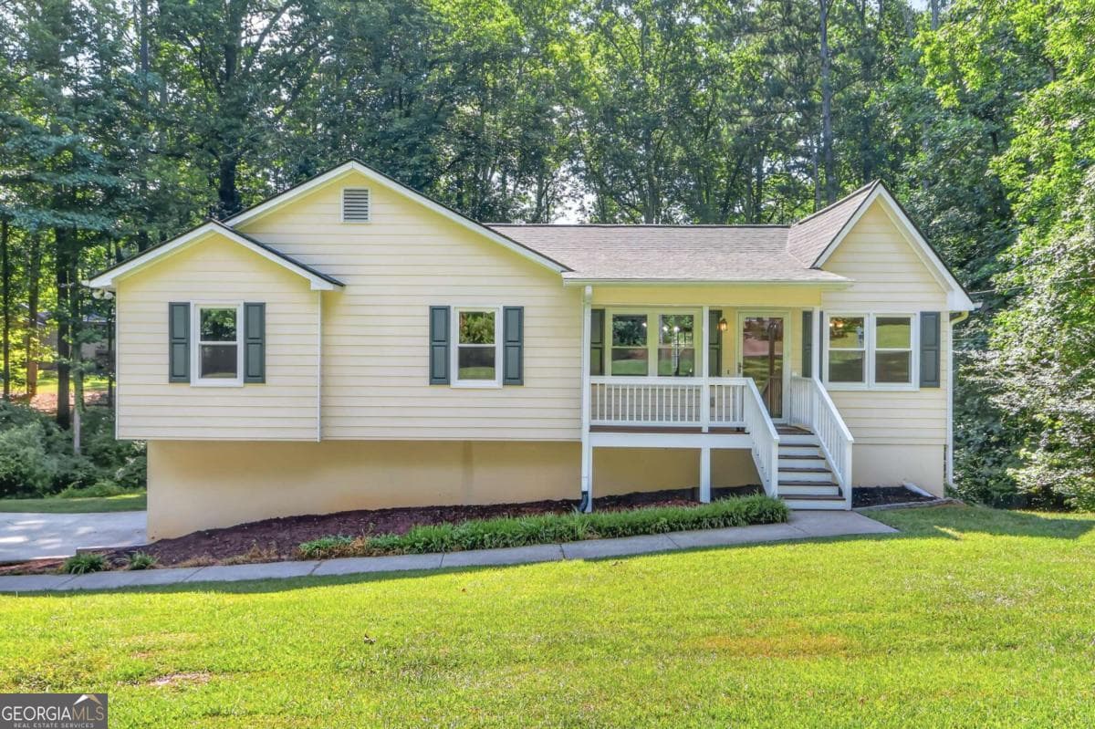 3 bedroom, 2 bathroom, 1,611 sq ft single family residence sold at 1905 Morgan Trace, Canton, GA 30115