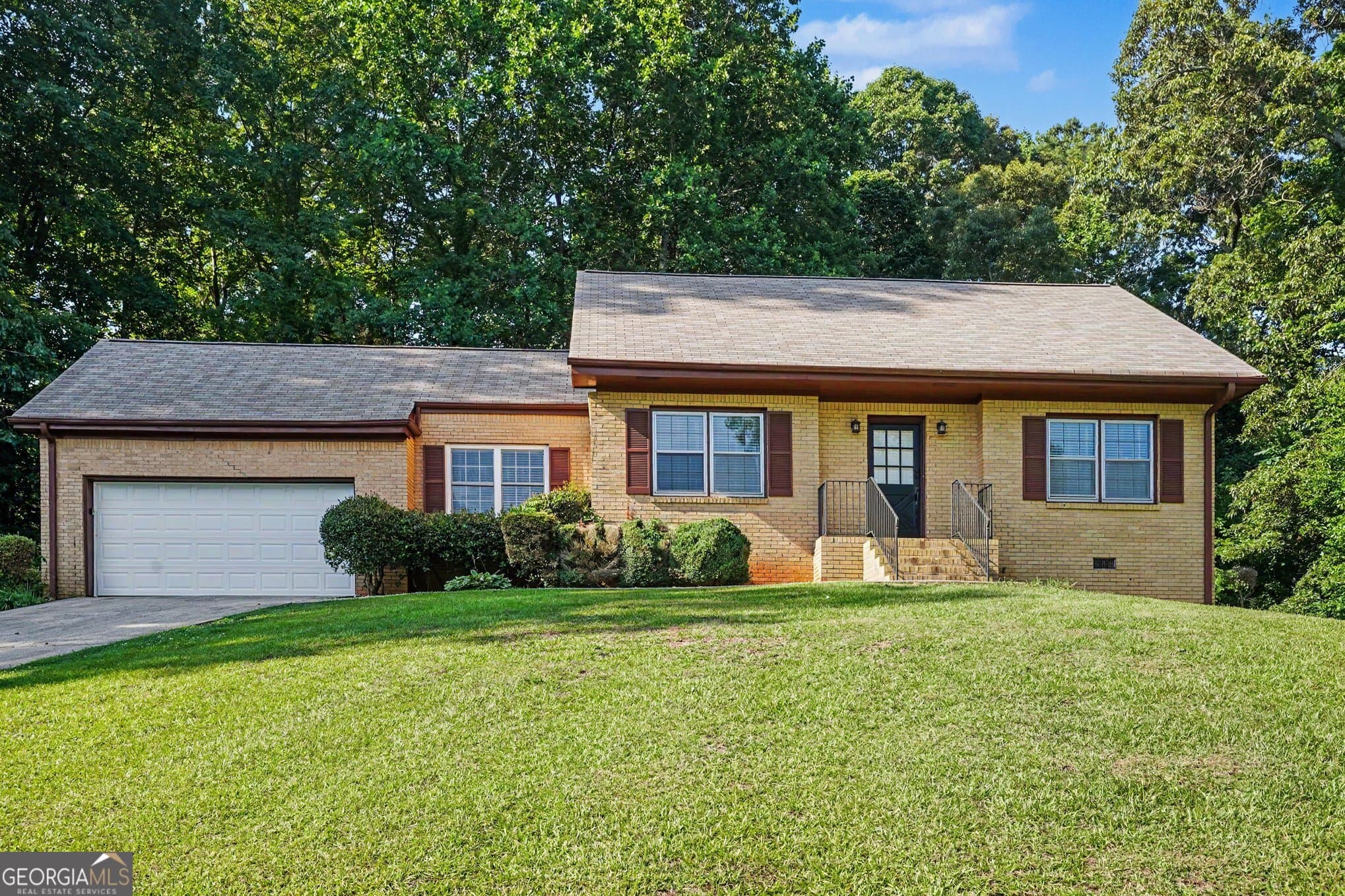 3 bedroom, 2 bathroom, 1,951 sq ft single family residence for sale at 7317 Deerwood Drive, Riverdale, GA 30296