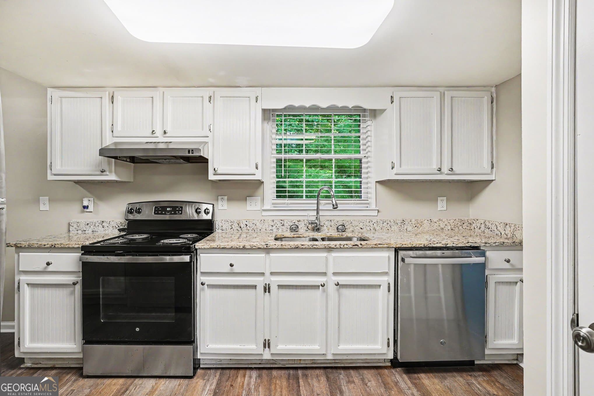 3 bedroom, 2 bathroom, 1,951 sq ft single family residence for sale at 7317 Deerwood Drive, Riverdale, GA 30296 — photo 10