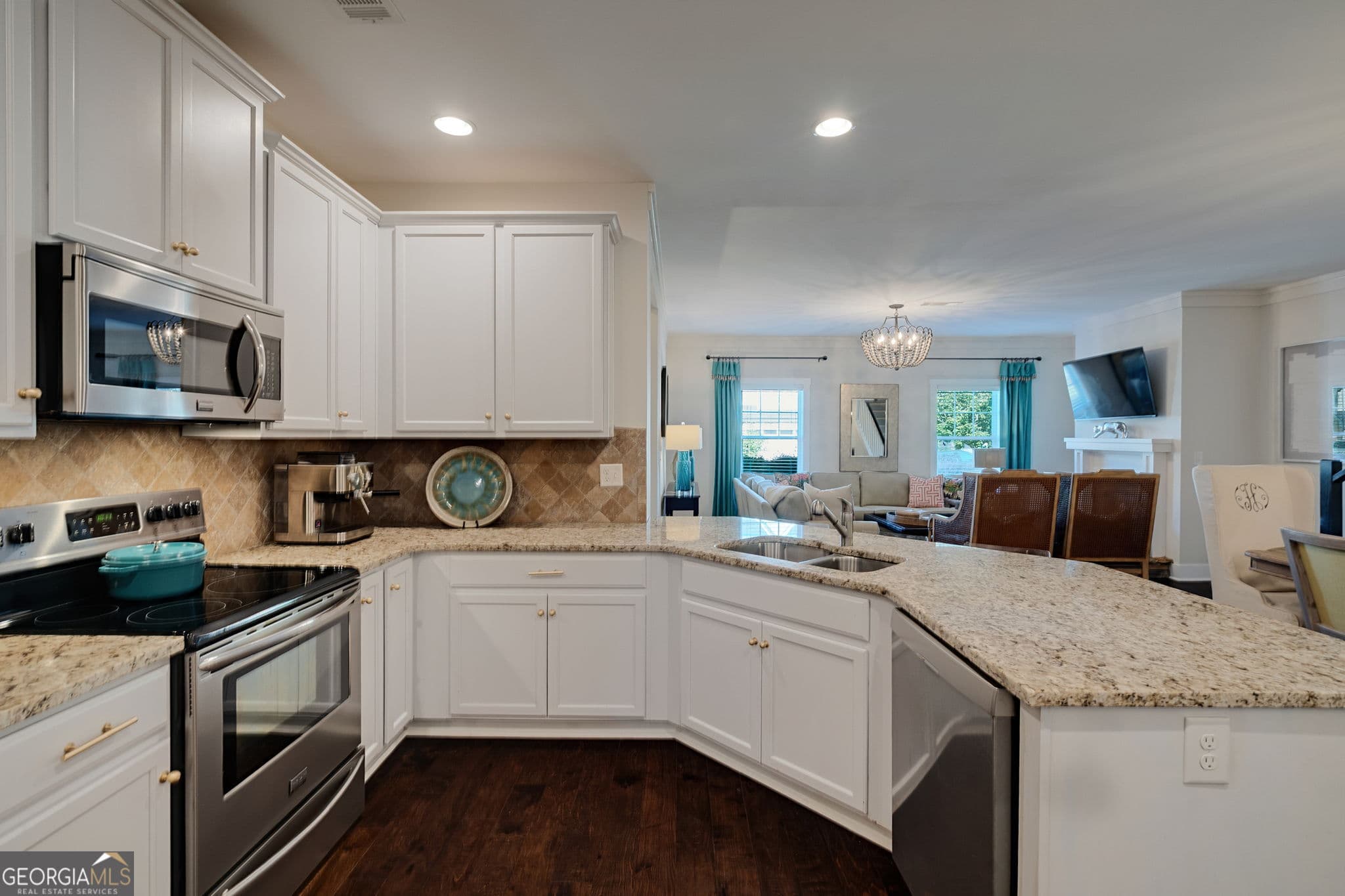 3 bedroom, 2.5 bathroom, 1,851 sq ft townhouse for sale at 1597 Lincoln Drive, Bogart, GA 30622 — photo 9