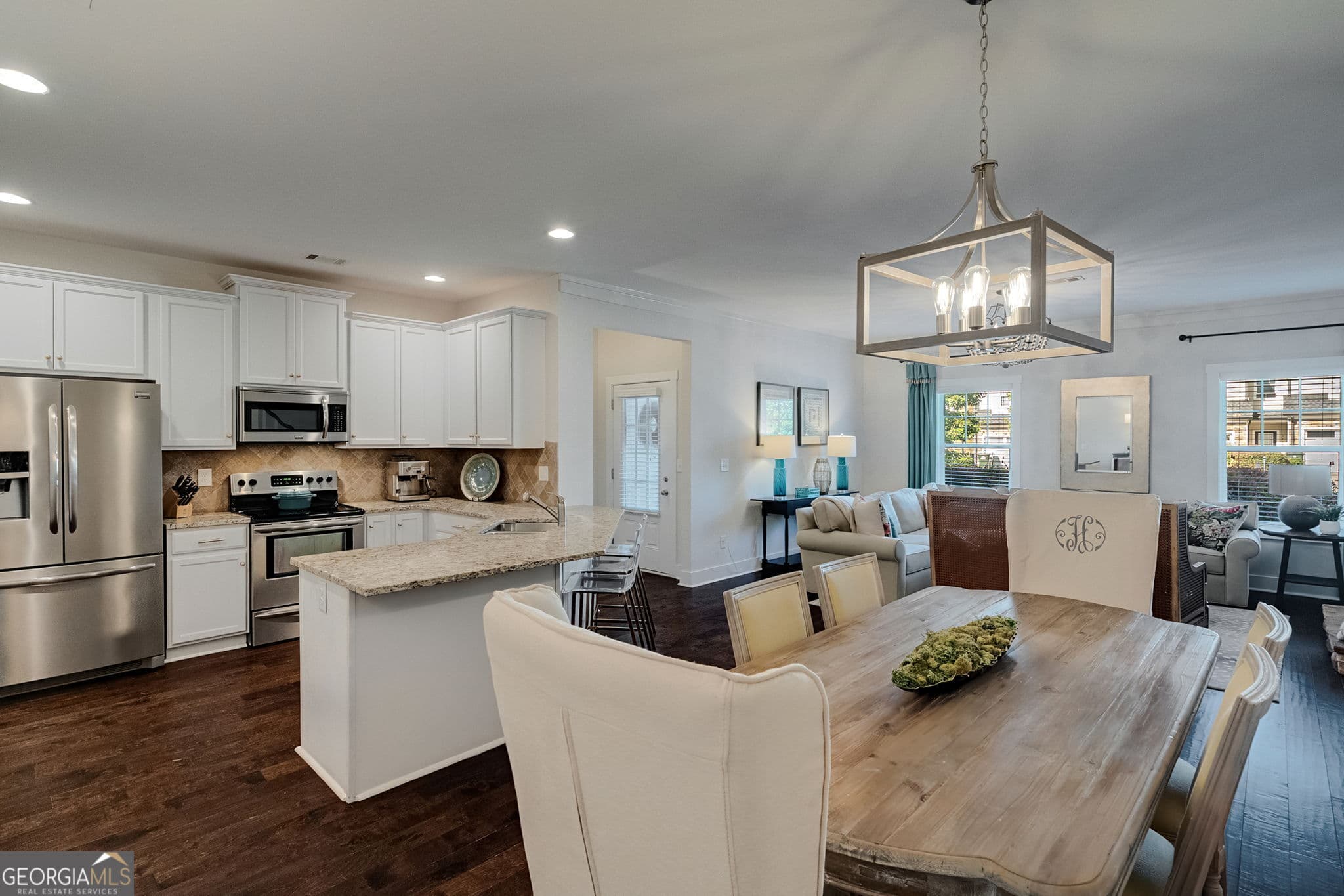 3 bedroom, 2.5 bathroom, 1,851 sq ft townhouse for sale at 1597 Lincoln Drive, Bogart, GA 30622 — photo 8