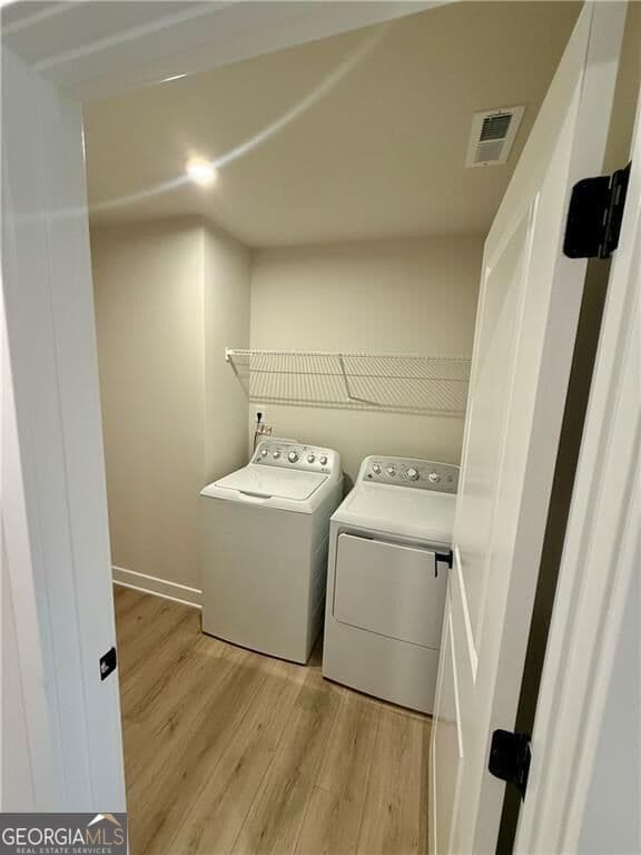 3 bedroom, 2.5 bathroom townhouse for sale at 2424 Green Juniper Way, Gainesville, GA 30507 — photo 7