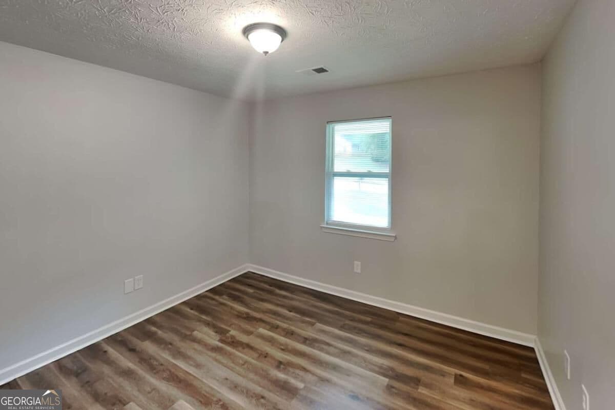 3 bedroom, 2 bathroom single family residence for rent at 25 Mountain Court, Covington, GA 30016 for $1,705 a month — photo 6