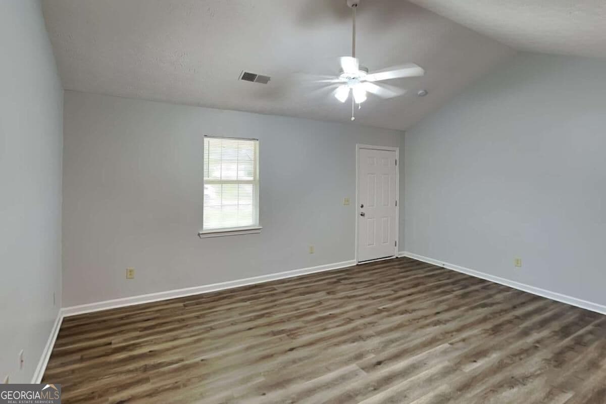3 bedroom, 2 bathroom single family residence for rent at 25 Mountain Court, Covington, GA 30016 for $1,705 a month — photo 4