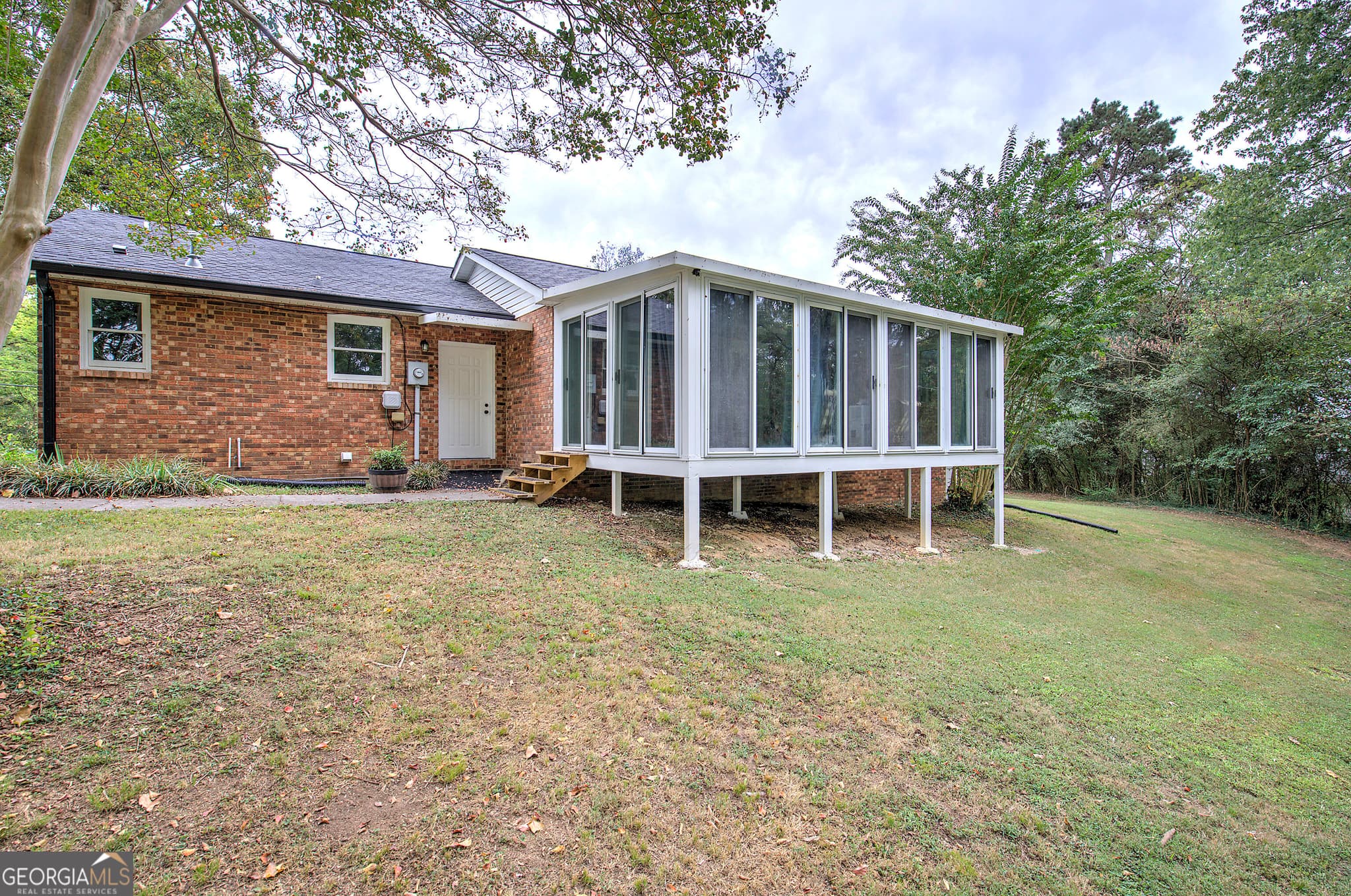 2 bedroom, 1.5 bathroom, 1,346 sq ft single family residence for sale at 202 Fire Tower Road, Calhoun, GA 30701 — photo 3