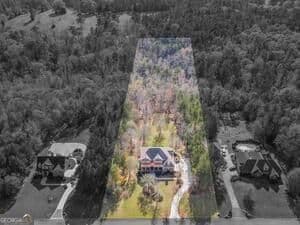6 bedroom, 4.5 bathroom, 6,790 sq ft single family residence for sale at 442 Heritage Lake Drive, Griffin, GA 30224 — photo 3