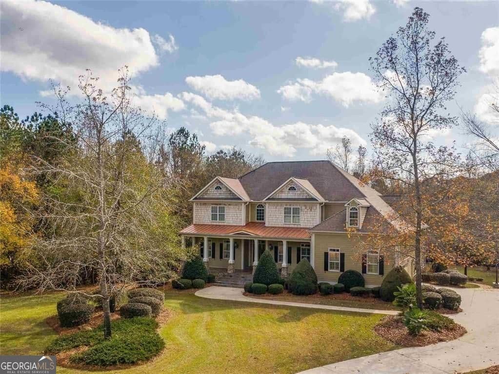 6 bedroom, 4.5 bathroom, 6,790 sq ft single family residence for sale at 442 Heritage Lake Drive, Griffin, GA 30224 — photo 1 of 41