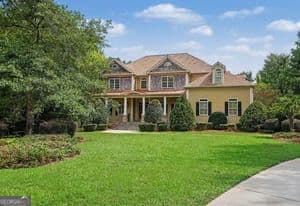 6 bedroom, 4.5 bathroom, 6,790 sq ft single family residence for sale at 442 Heritage Lake Drive, Griffin, GA 30224 — photo 8