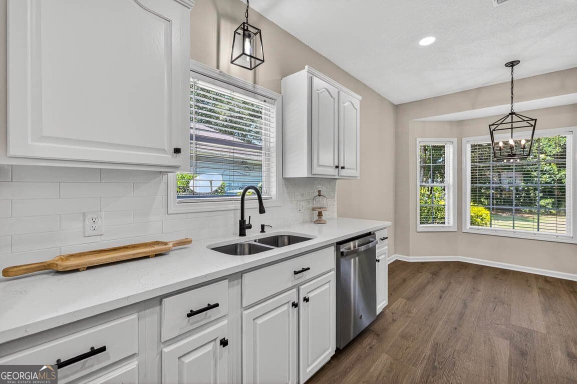 2 bedroom, 2 bathroom, 1,079 sq ft townhouse for sale at 153 Dalton Cody Drive, Brunswick, GA 31520 — photo 2