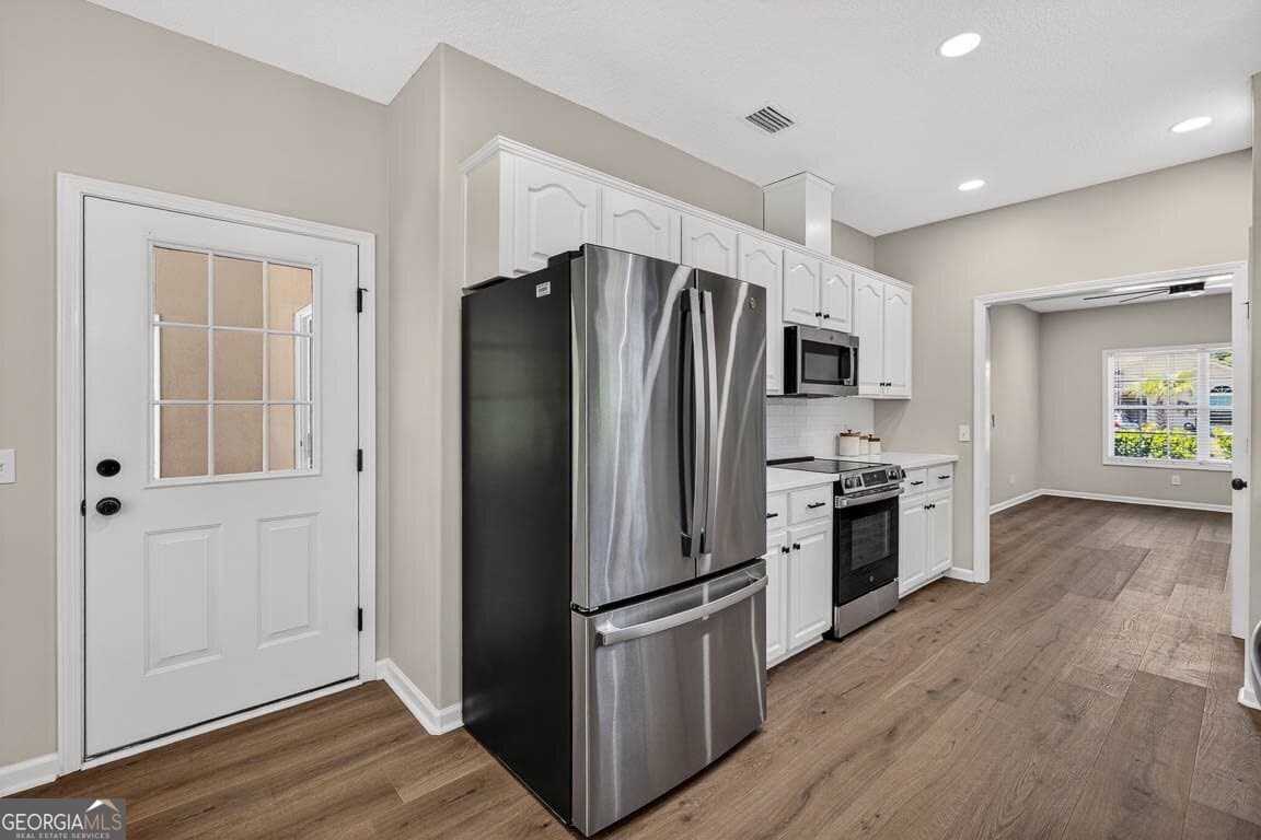 2 bedroom, 2 bathroom, 1,079 sq ft townhouse for sale at 153 Dalton Cody Drive, Brunswick, GA 31520 — photo 6