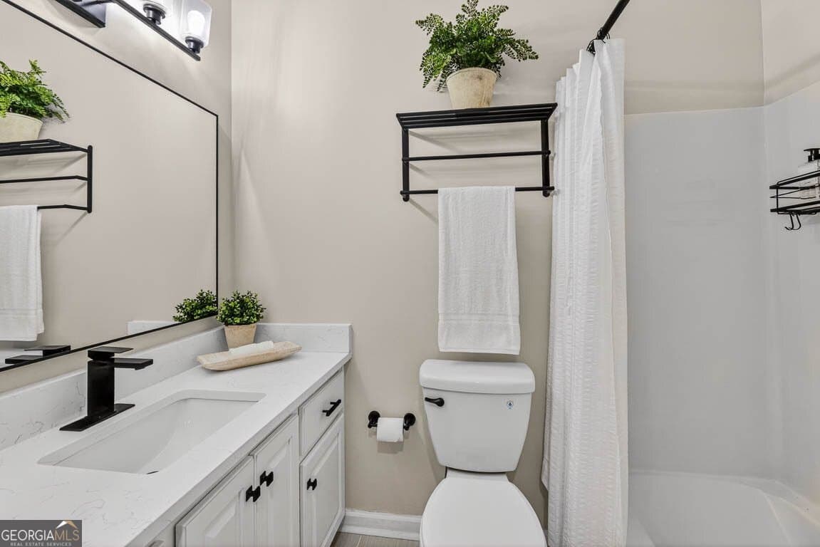 2 bedroom, 2 bathroom, 1,079 sq ft townhouse for sale at 153 Dalton Cody Drive, Brunswick, GA 31520 — photo 9