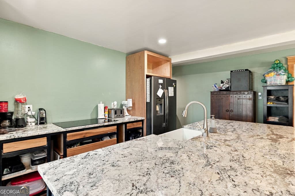 1 bedroom, 1 bathroom, 756 sq ft single family residence for sale at 1458 Old Cedartown Road, Lindale, GA 30147 — photo 8