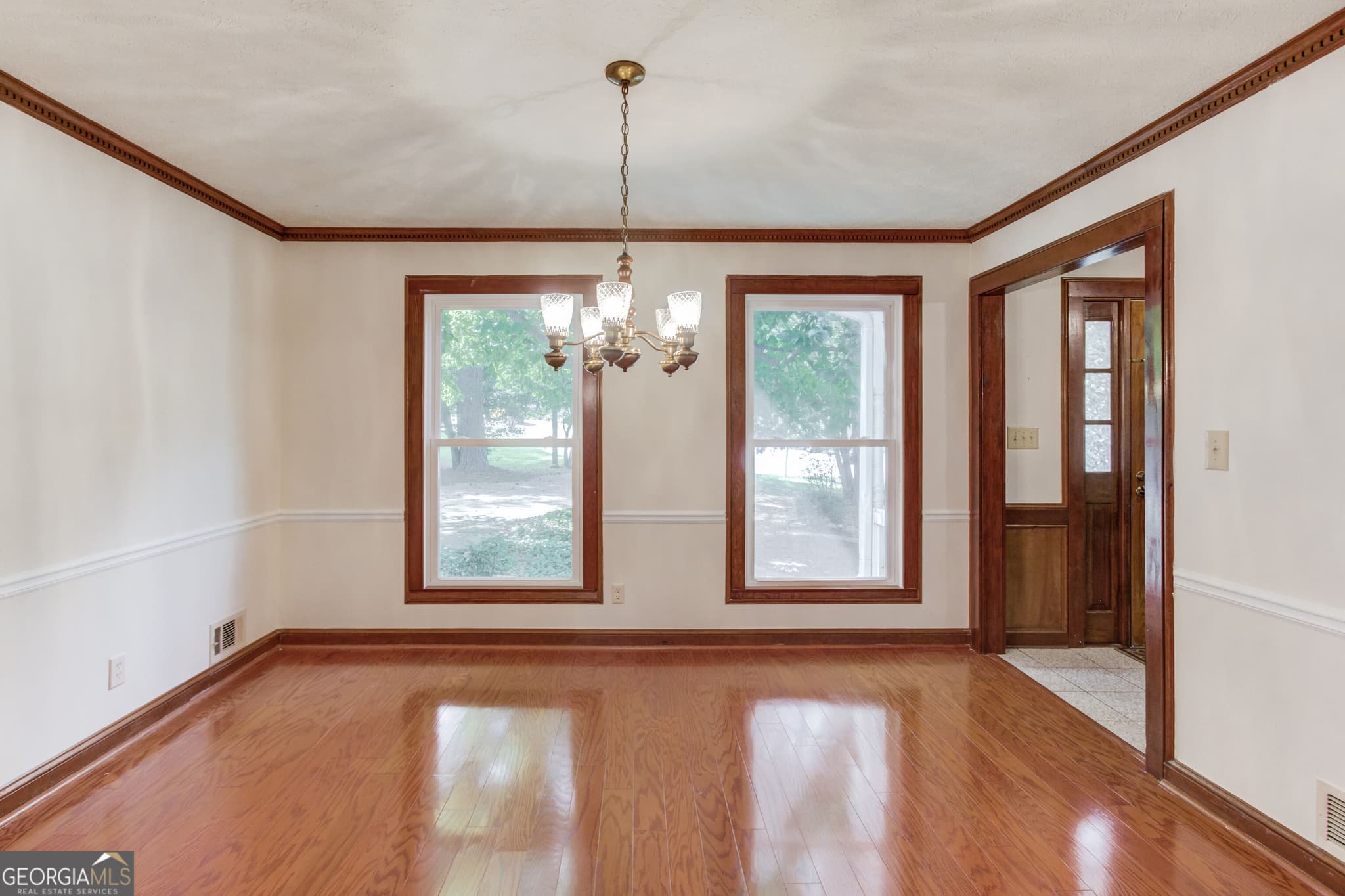 4 bedroom, 3.5 bathroom, 2,337 sq ft single family residence for sale at 5104 Onawa Court, Lilburn, GA 30047 — photo 10
