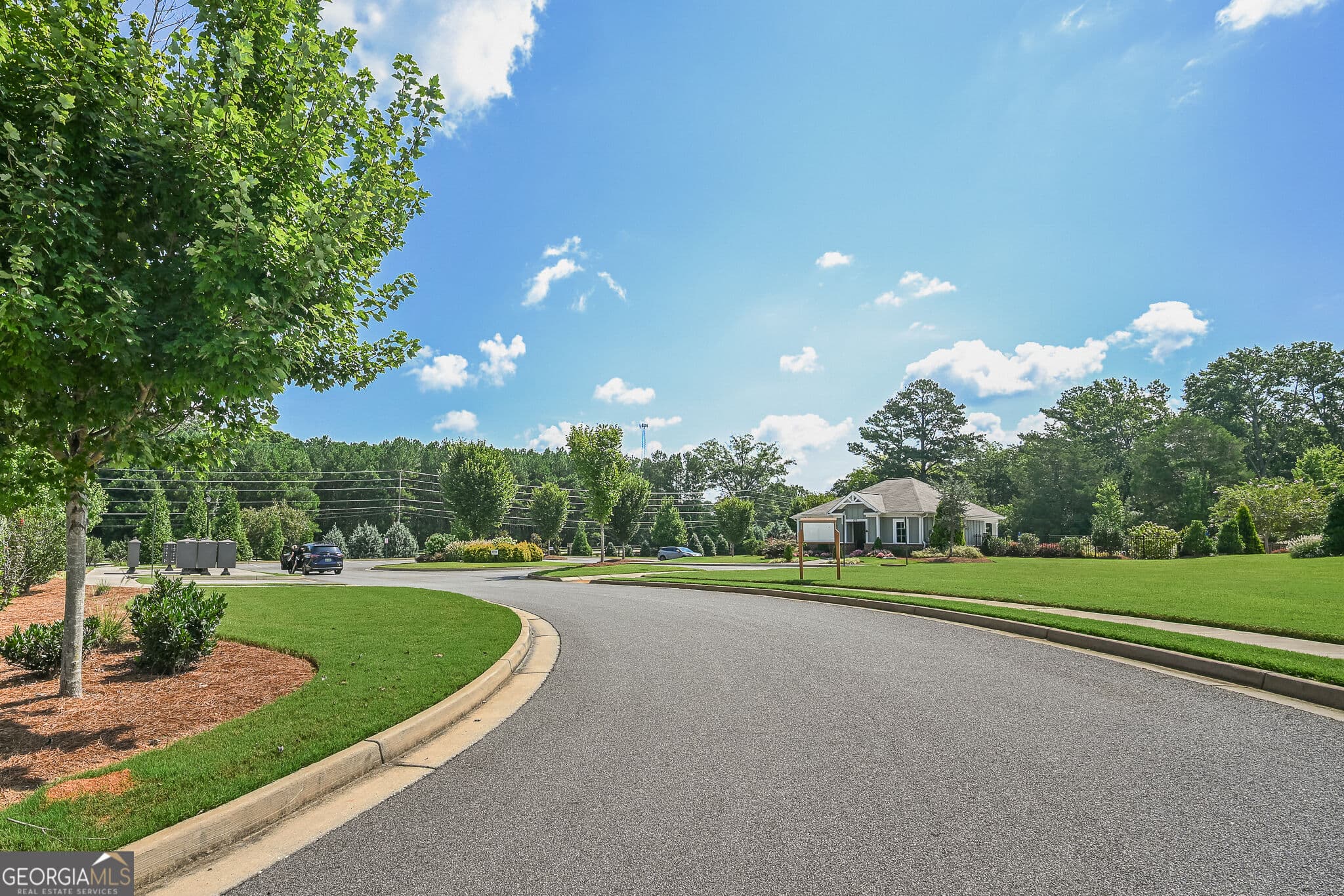 4 bedroom, 2 bathroom, 1,839 sq ft single family residence for sale at 155 Siena Drive, Cartersville, GA 30120 — photo 4