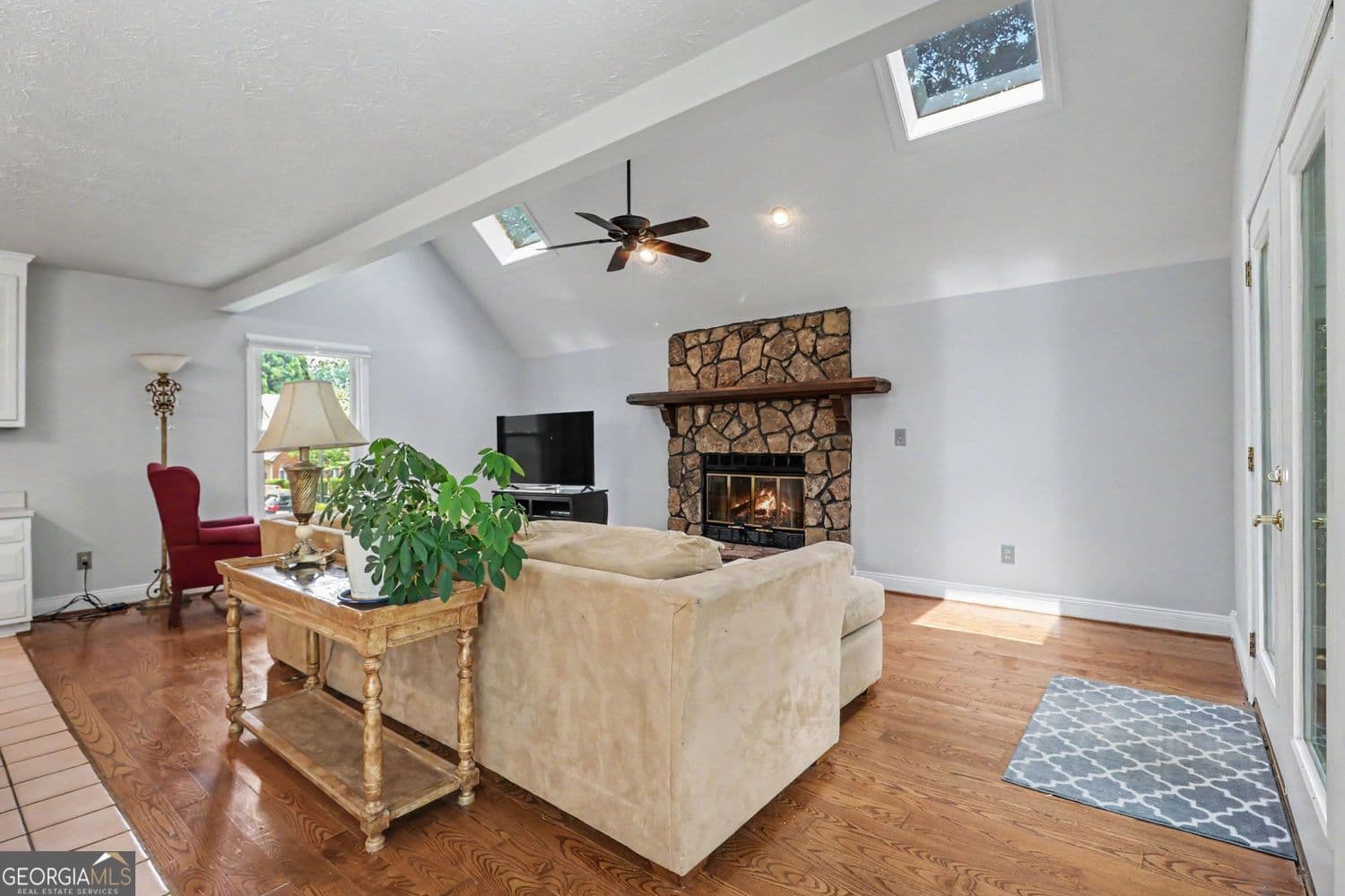4 bedroom, 3.5 bathroom, 5,546 sq ft single family residence for sale at 3439 Grist Mill Court, Peachtree Corners, GA 30096 — photo 9
