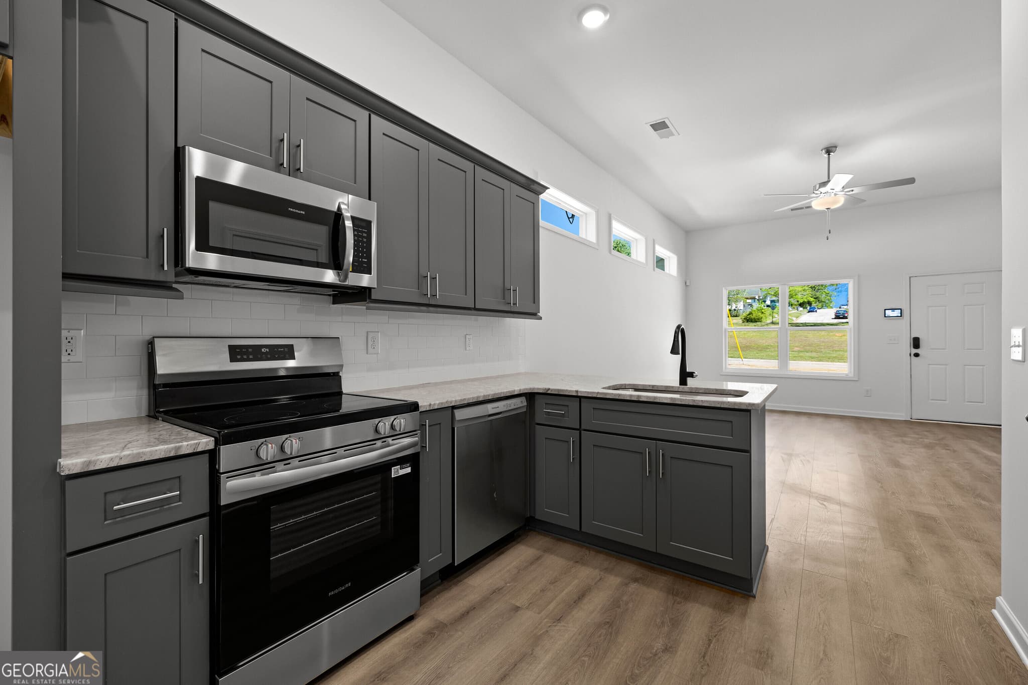 3 bedroom, 2 bathroom, 1,074 sq ft single family residence for sale at 799 Hunnicutt Avenue, Lagrange, GA 30240 — photo 6