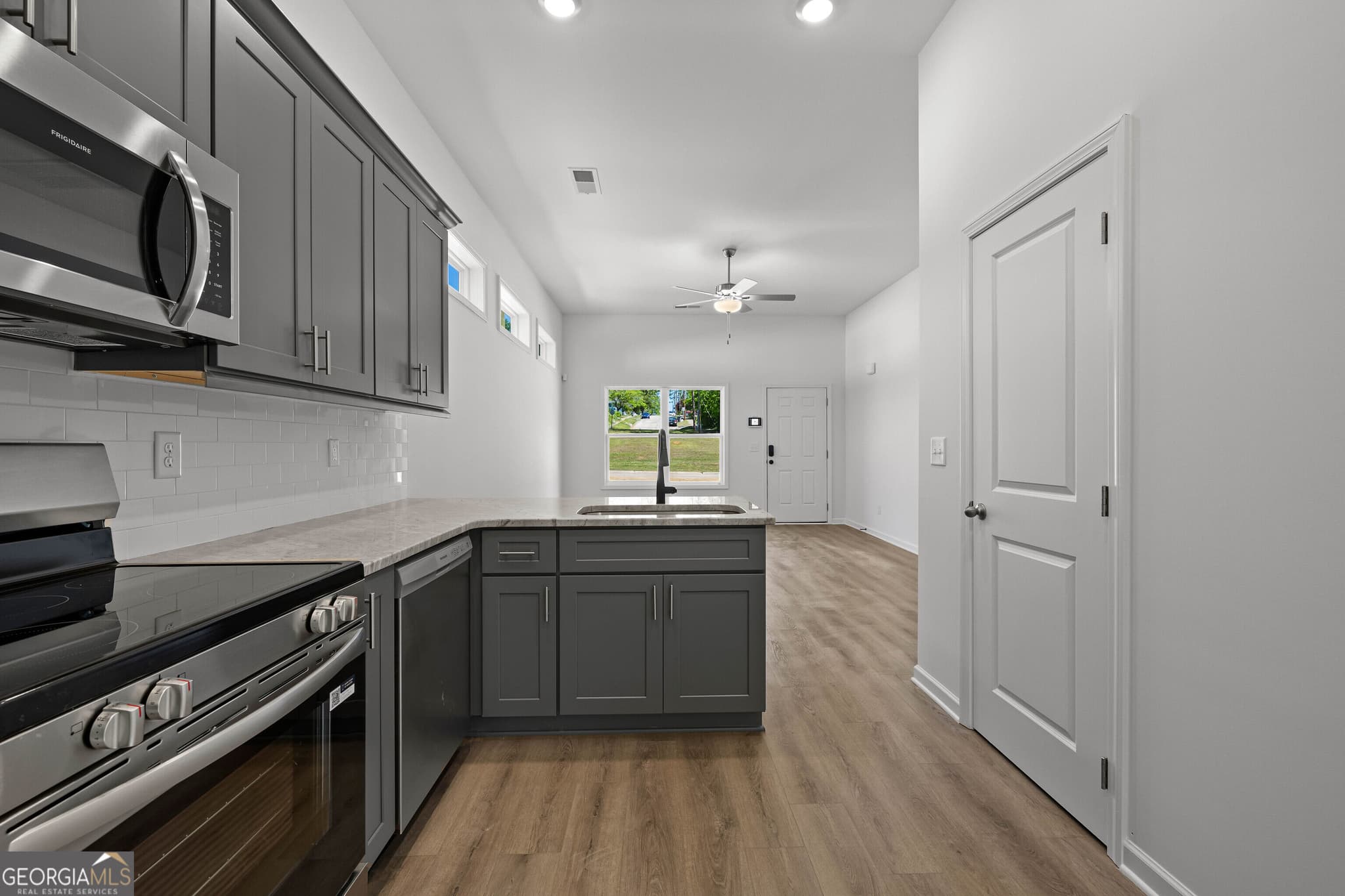 3 bedroom, 2 bathroom, 1,074 sq ft single family residence for sale at 799 Hunnicutt Avenue, Lagrange, GA 30240 — photo 7