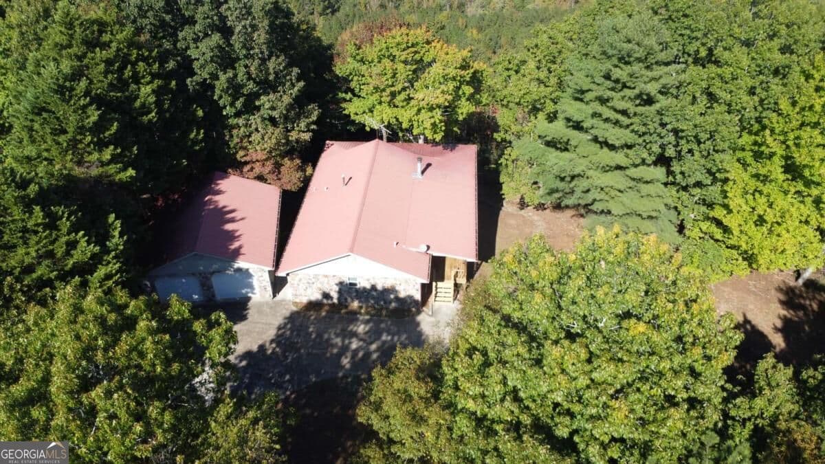 2 bedroom, 2 bathroom, 1,232 sq ft cabin,single family residence for sale at 395 Skylark Way, Jasper, GA 30143 — photo 6