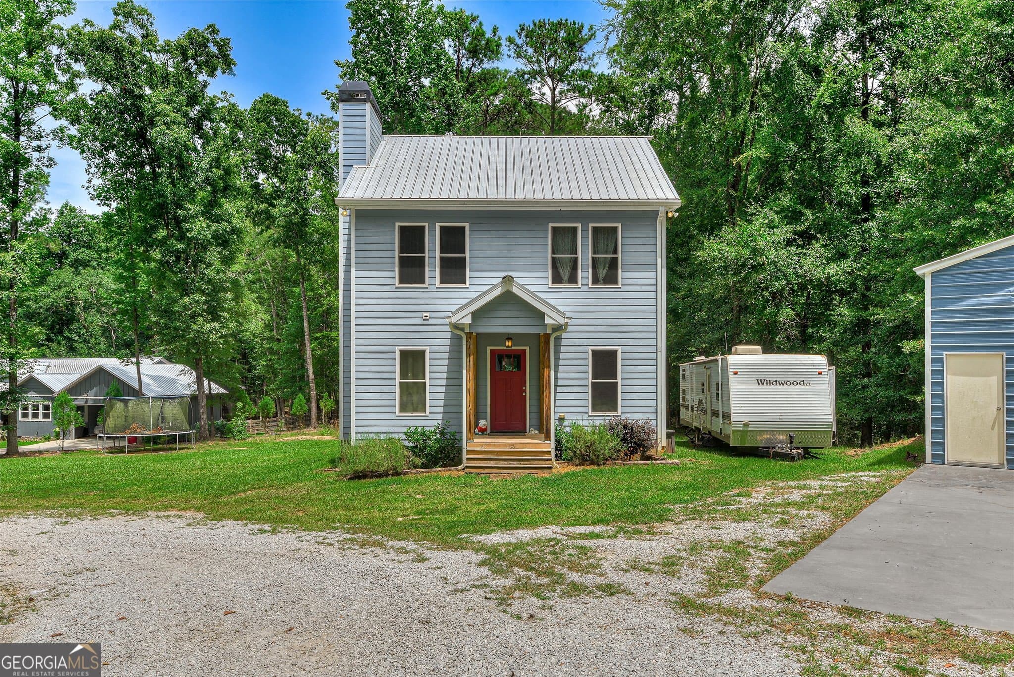 3 bedroom, 1.5 bathroom, 1,250 sq ft single family residence under contract at 1697 Broad River Scenic Drive, Tignall, GA 30668