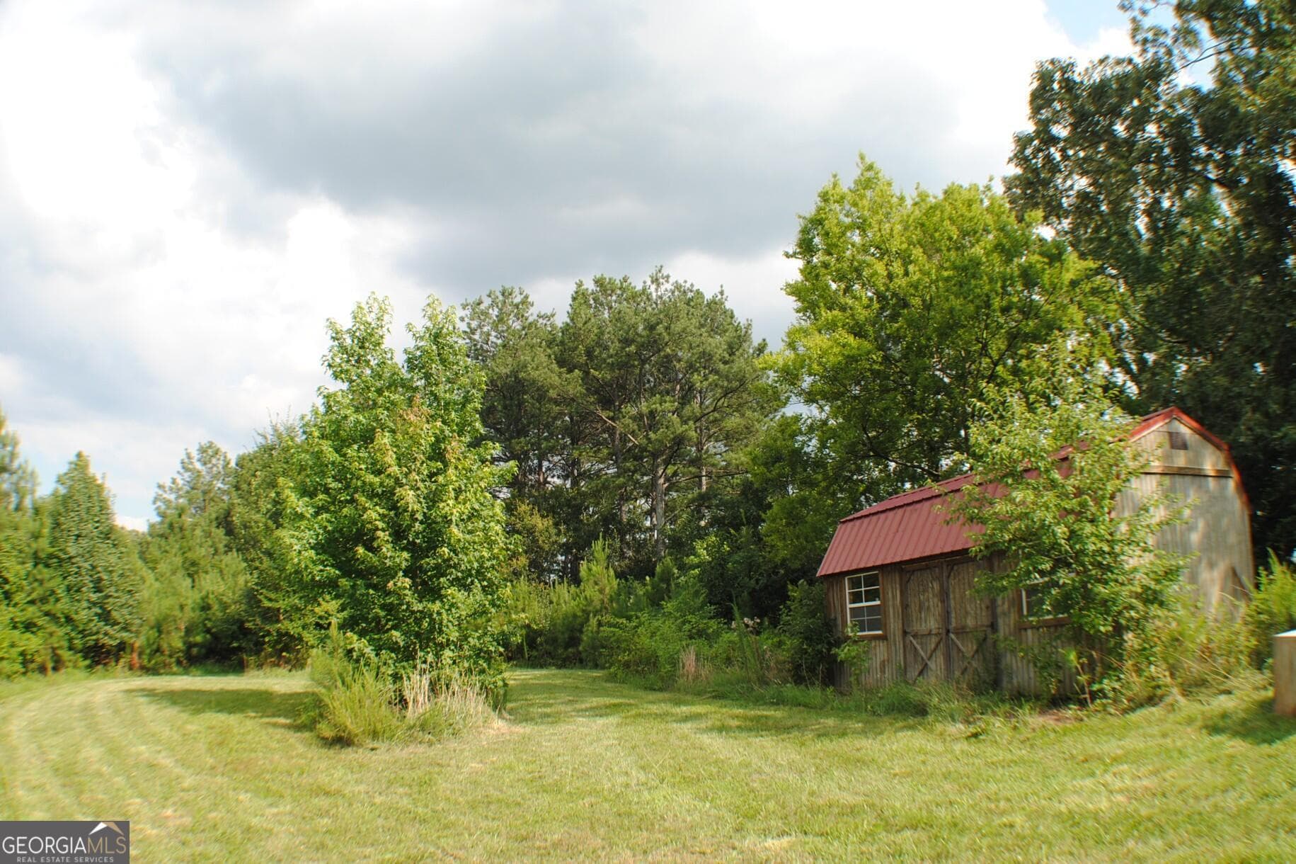 3 bedroom, 1 bathroom, 976 sq ft single family residence for sale at 3602 Highway 41, Resaca, GA 30735 — photo 6