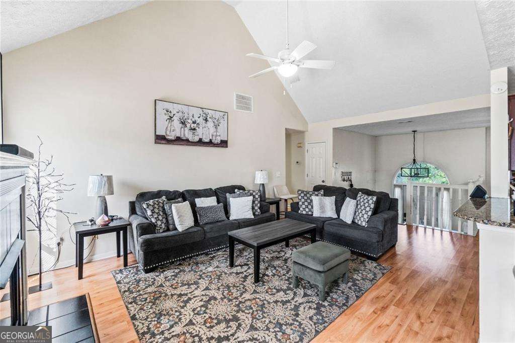 4 bedroom, 3 bathroom, 2,298 sq ft single family residence for sale at 242 Birch Circle, Riverdale, GA 30274 — photo 7