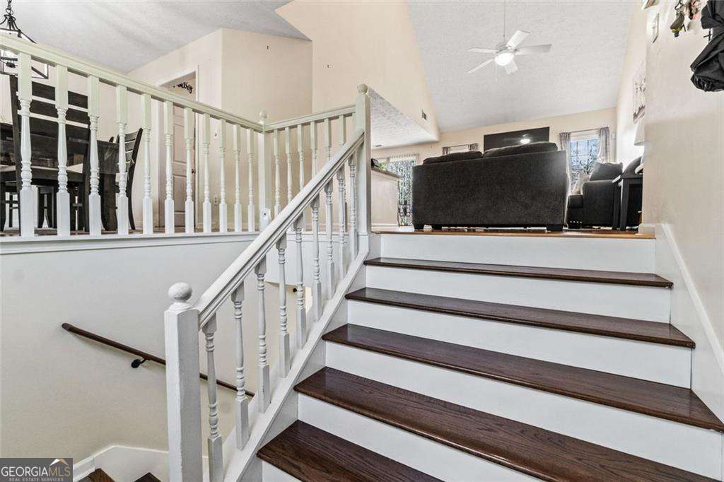 4 bedroom, 3 bathroom, 2,298 sq ft single family residence for sale at 242 Birch Circle, Riverdale, GA 30274 — photo 4